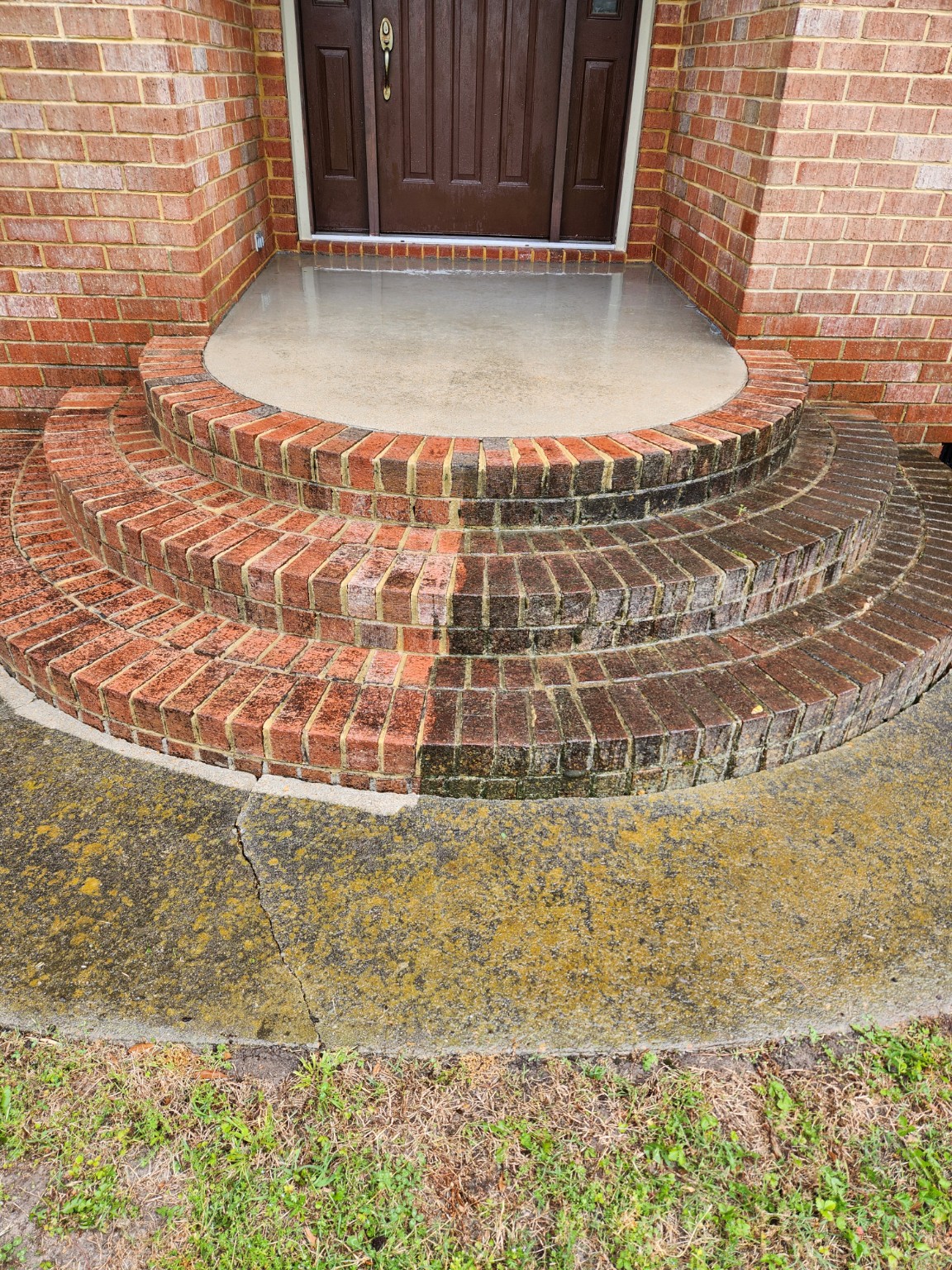 Brick steps cleaning before and after